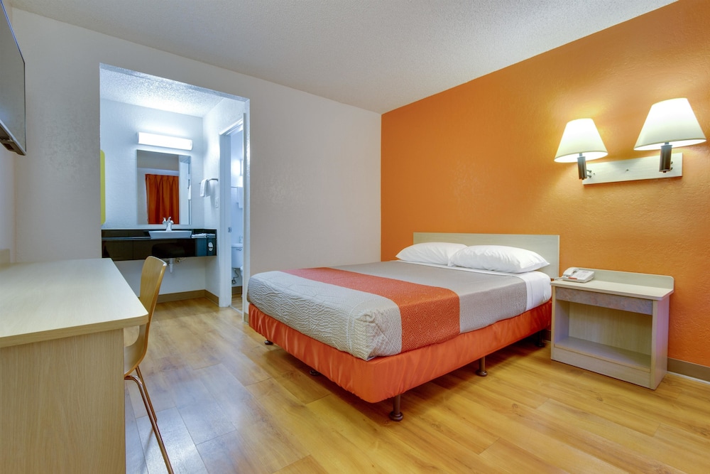 Motel6 Tempe, AZ - Scottsdale South 29/46