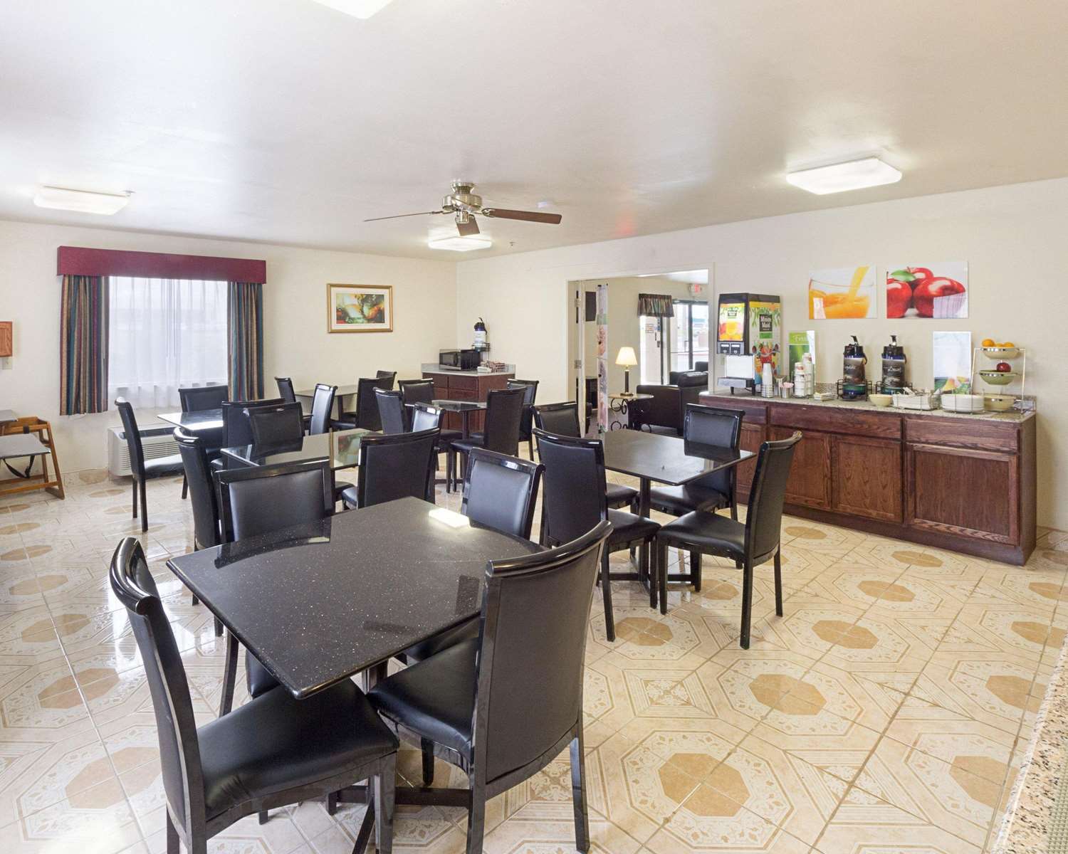 Quality Inn Del Rio 8/11