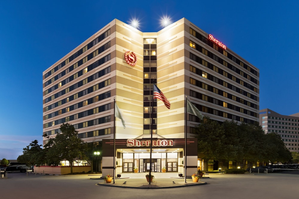 Sheraton Chicago O Hare Airport Hotel 71/73
