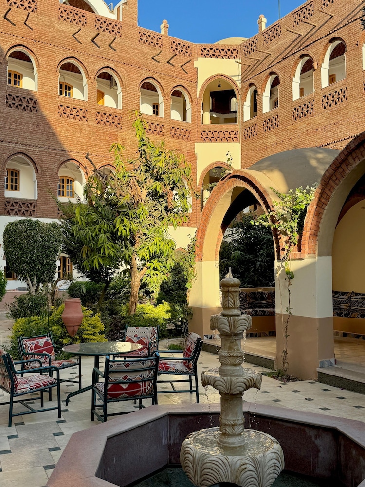Hotel Sheherazade 44/47