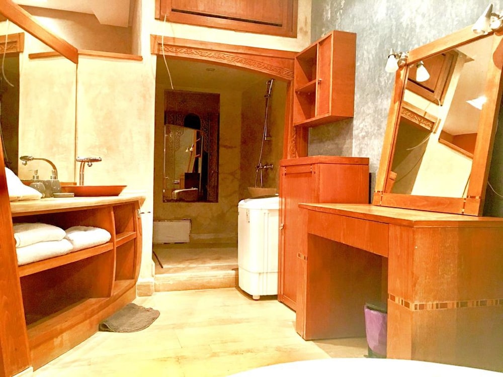 Studio Luxe Hassan 2 15/16