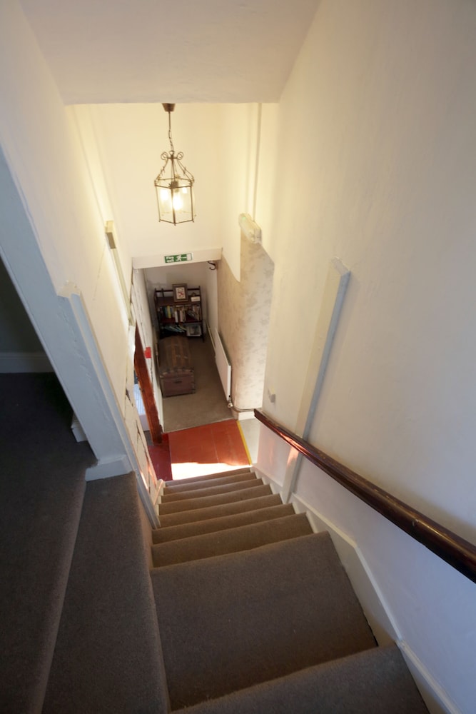 Fitzwarine House 2/21
