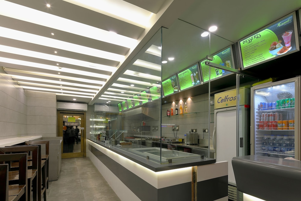 Hotel Sifat International 34/50