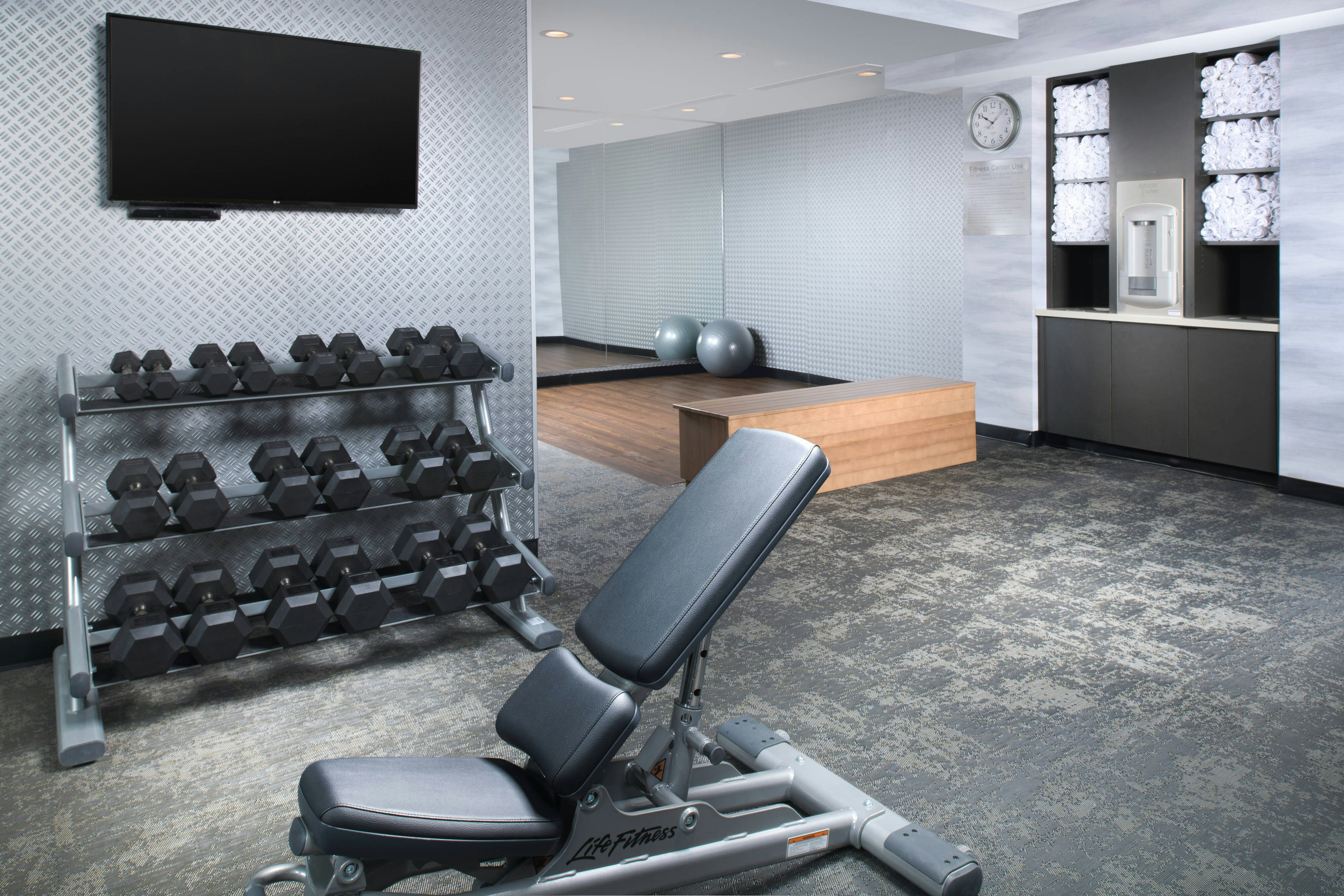 Fairfield Inn and Suites Athens Marriott 44/46