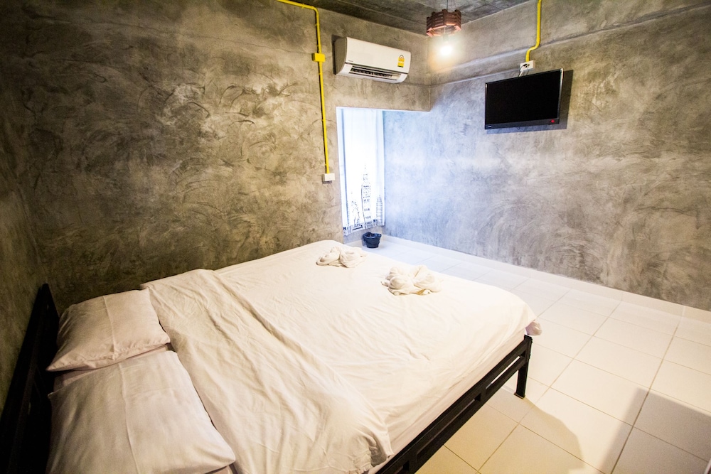 The Sky Loft Hotel 12/32