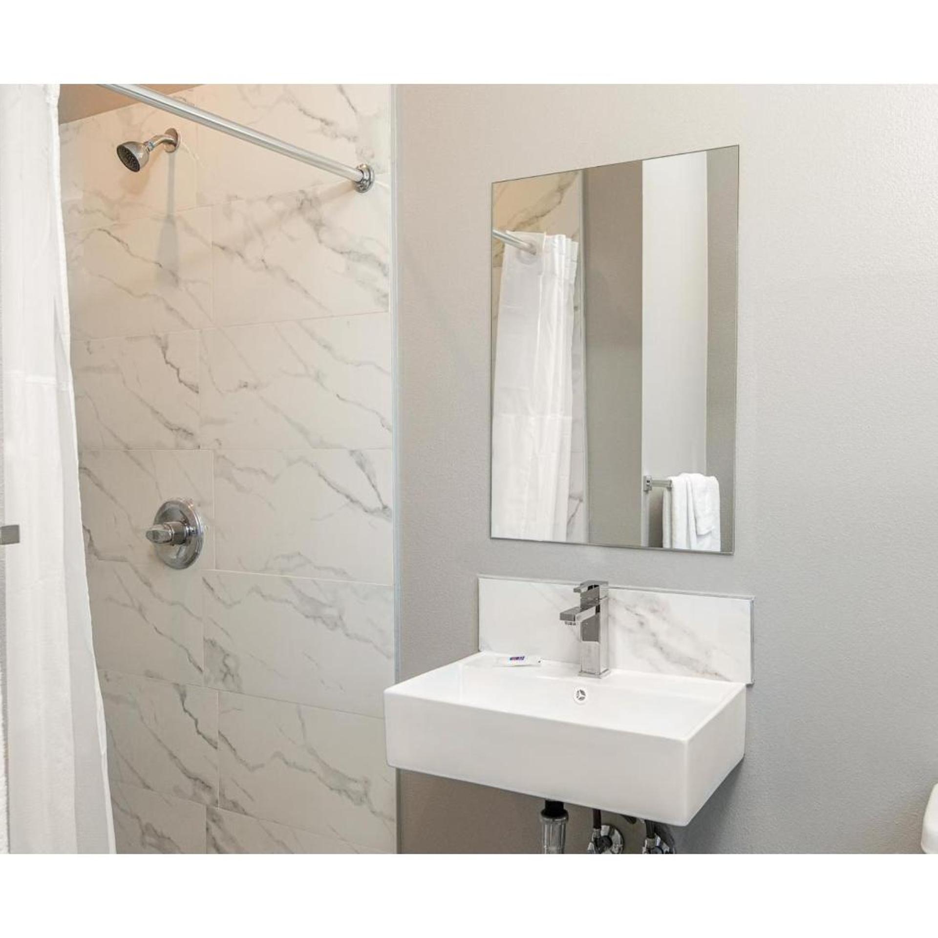 Motel6 San Pedro, CA – Port of Los Angeles 46/50