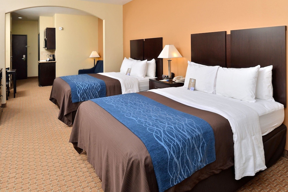 Comfort Inn and Suites Mexia, TX 10/59