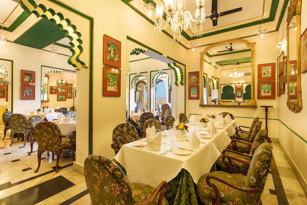 Shiv Niwas Palace 51/71