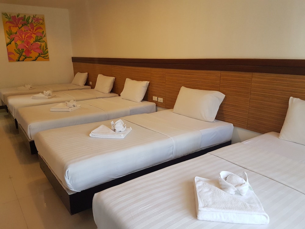 Deluxe, 5 Beds