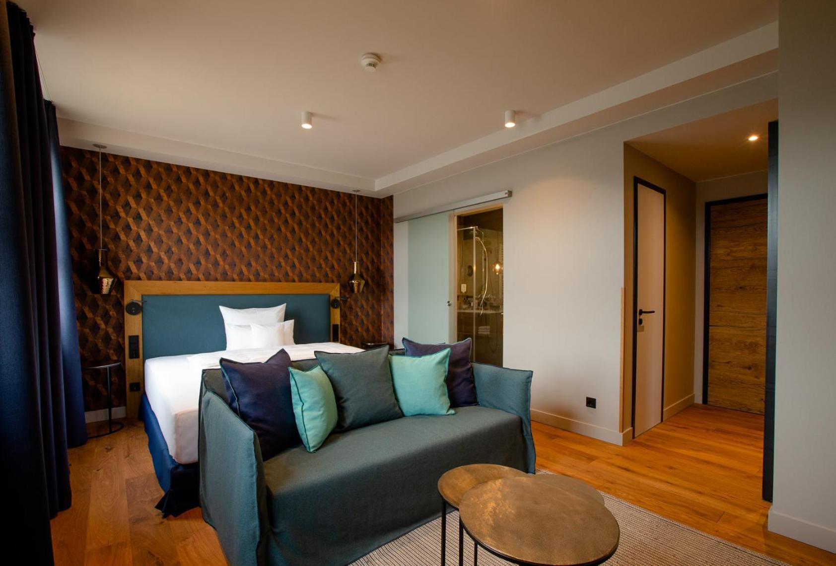 غرفة كلاسيكية بسرير مزدوج، Seehotel Niedernberg - Das Dorf am See 8/10