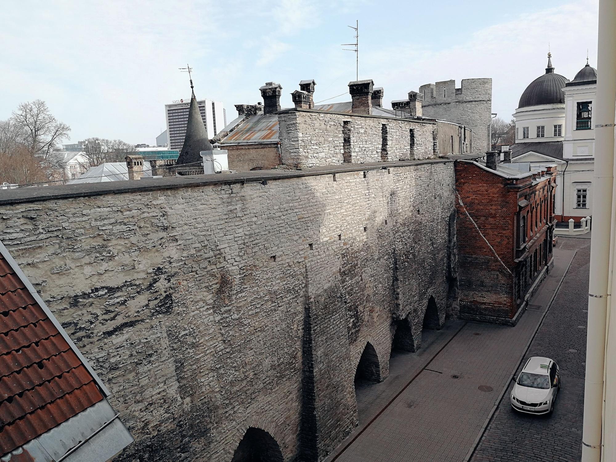 Imaginary Hostel - Adults Only 79/83