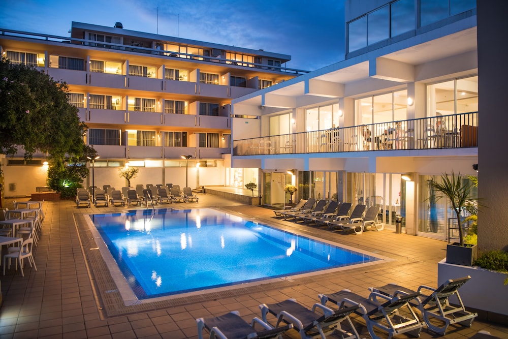 Hotel Londres Estoril 65/67