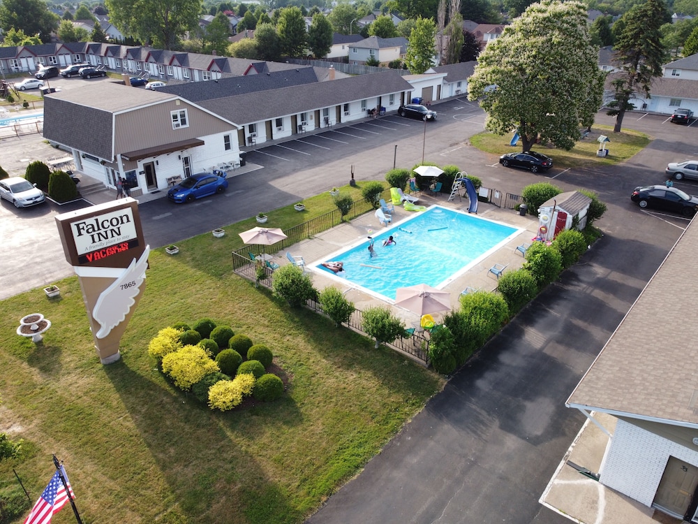 Falcon Inn 56/65