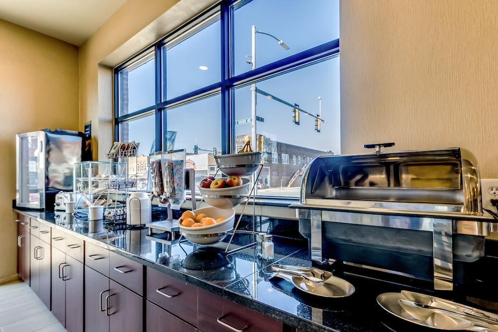 Cobblestone Inn Amp Suites Waverly 54/61
