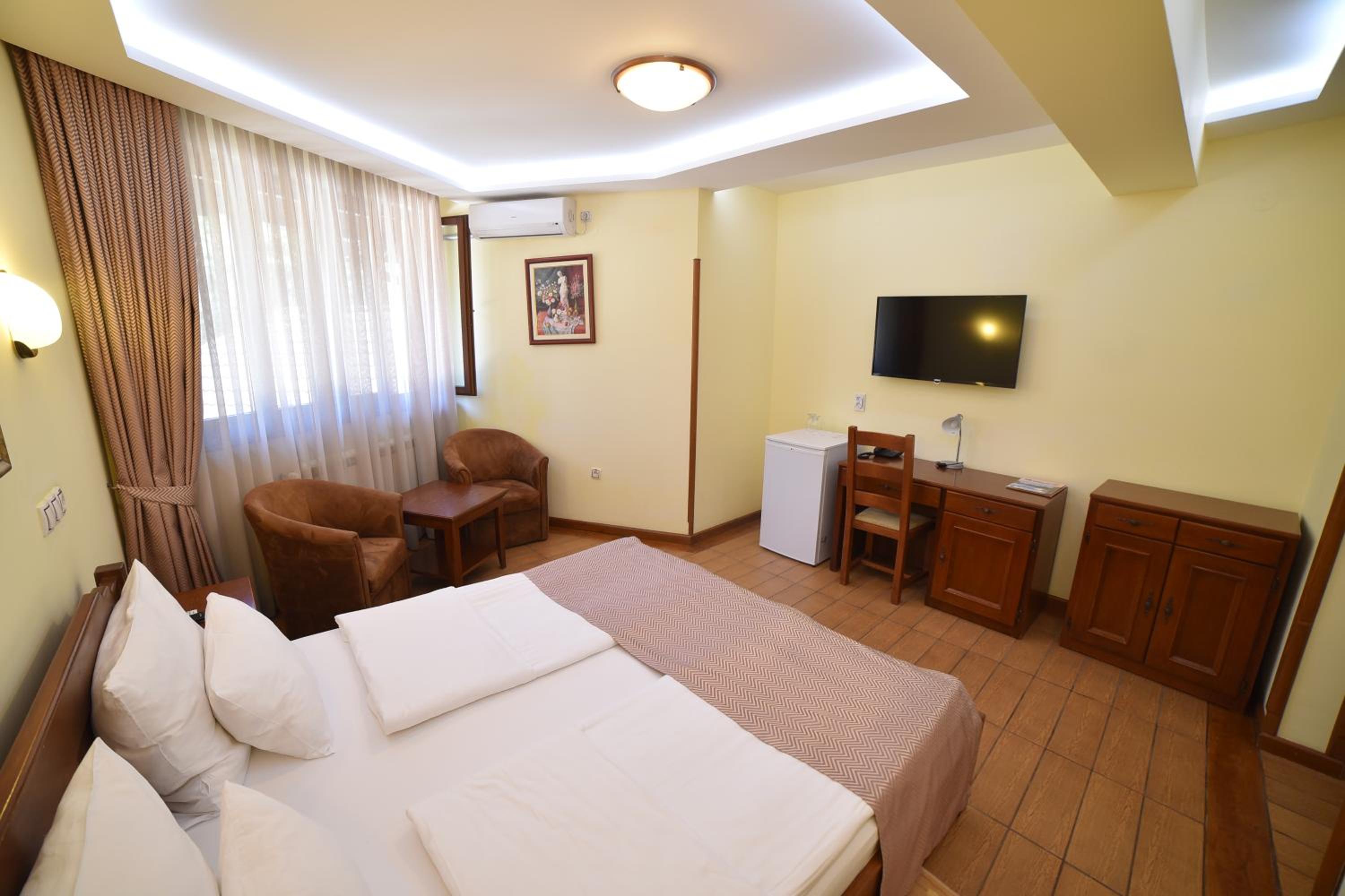 Room, Single