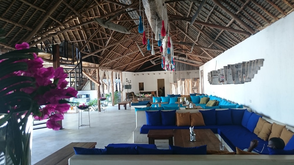 Nur Beach Resort 9/27