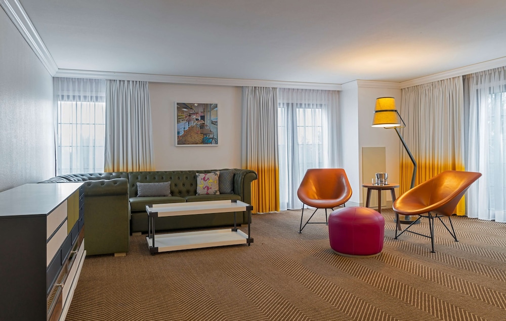 Doubletree By Hilton Austin 33/60
