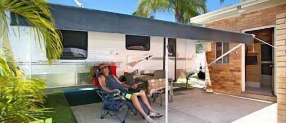 Gateway Lifestyle Lorikeet 12/22