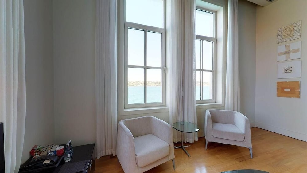 Ajia Hotel 29/50