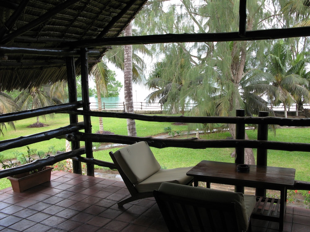 Zanzibar Beach Resort 26/47