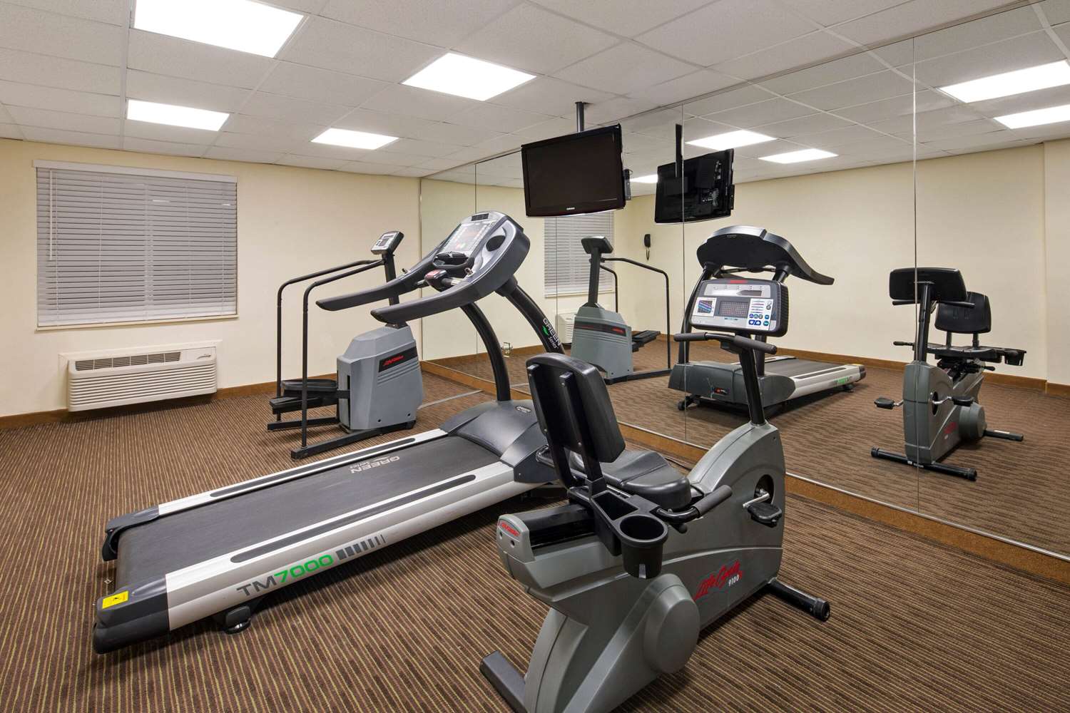 La Quinta Inn & Suites by Wyndham Sawgrass 31/55