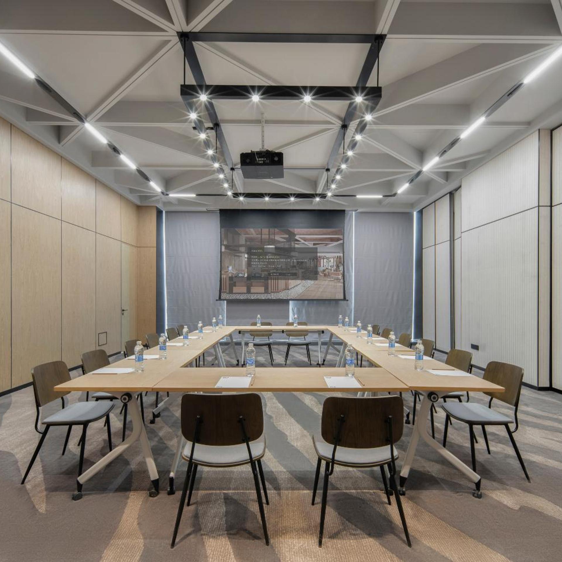 Guangzhou Zengcheng Tongpai Hotel (Xintang High-Speed Railway Station Branch) 50/60