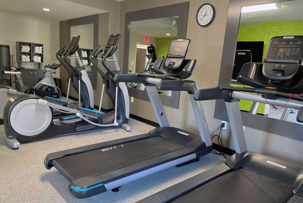 La Quinta Inn and Suites by Wyndham Jonesboro 14/26