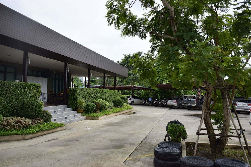 Nonsi Residence 56/58