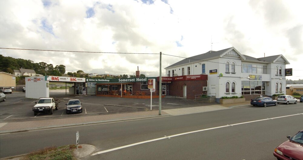 SOMERSET HOTEL 29/39