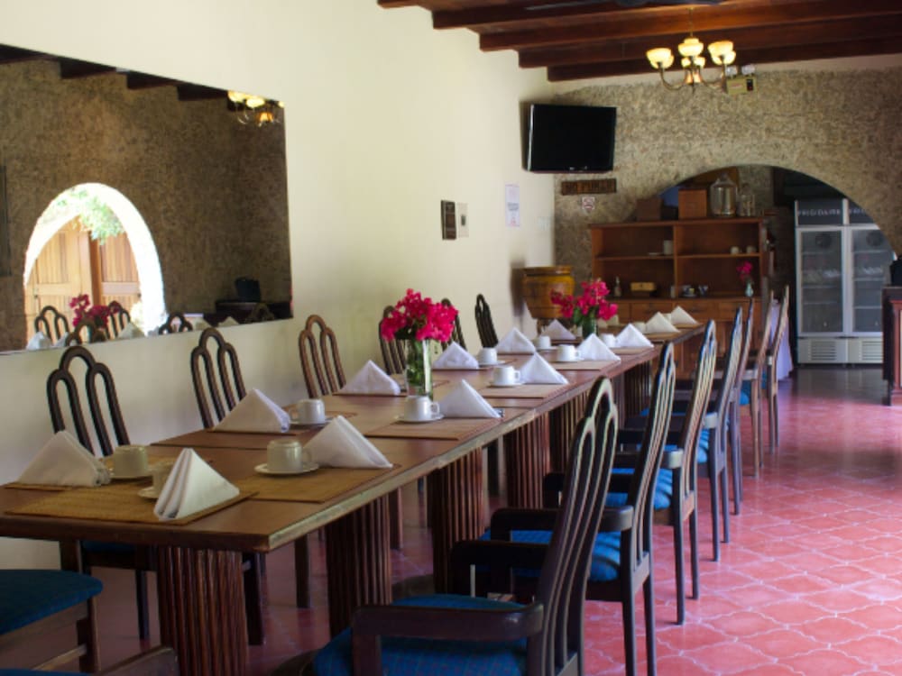 Hotel Del Patio 39/62