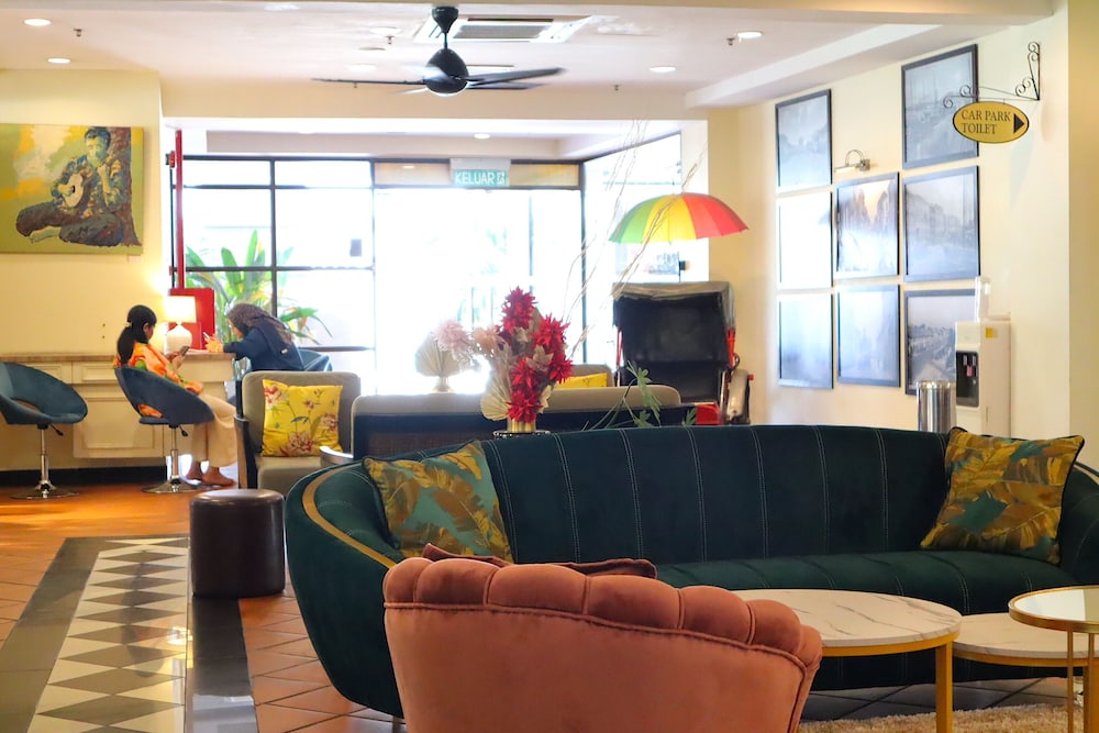 ARMENIAN STREET HERITAGE HOTEL 49/76