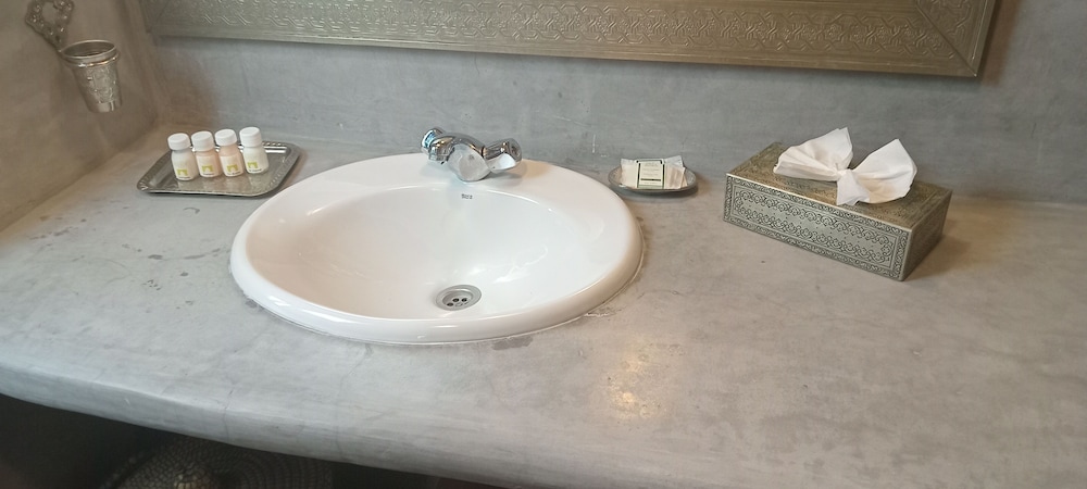 Palais Blanc Riad 53/55