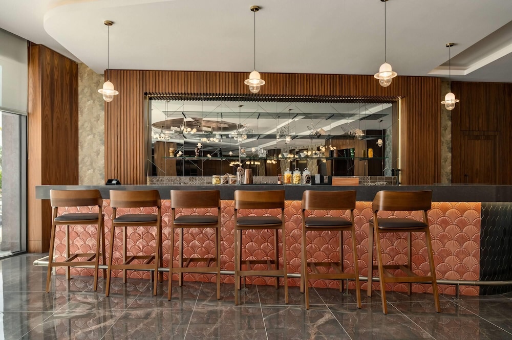 Azura World Hotel 34/46