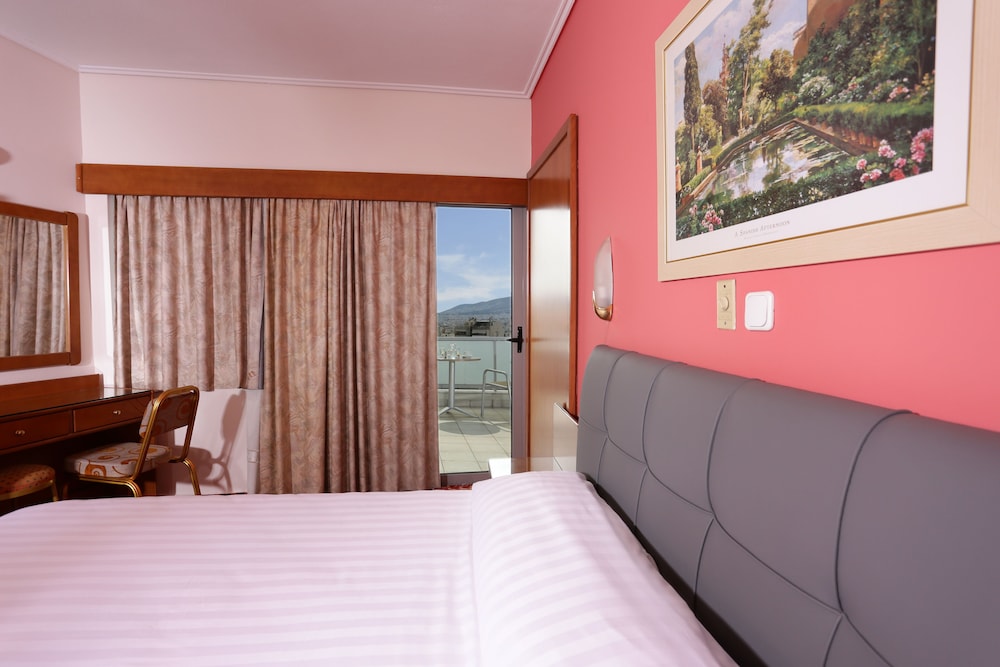 DELUXE, SUITE