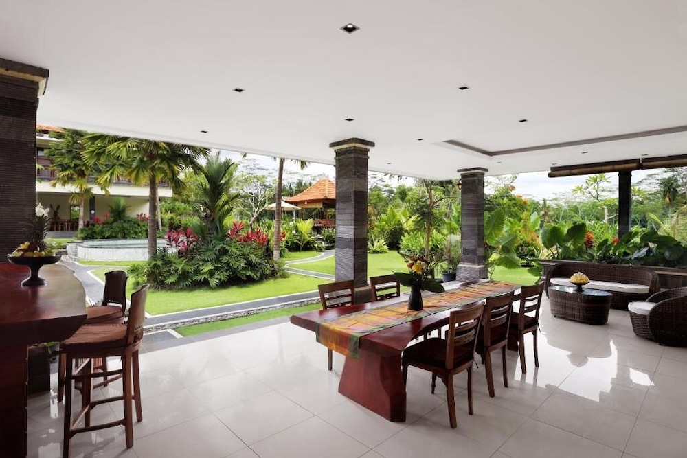 Meng Bengil Villa 60/69