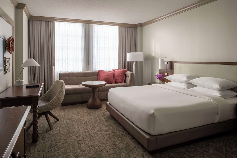 Hyatt Regency Coral Gables 23/92