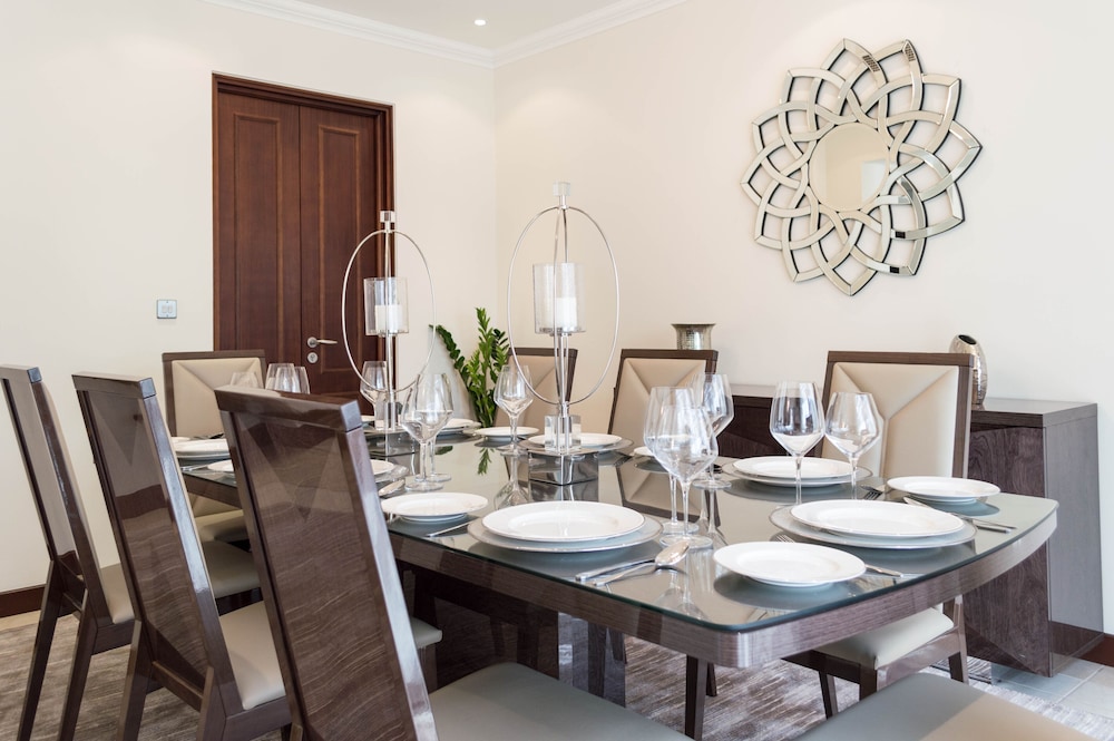 Dubai Creek Club Villas 18/36
