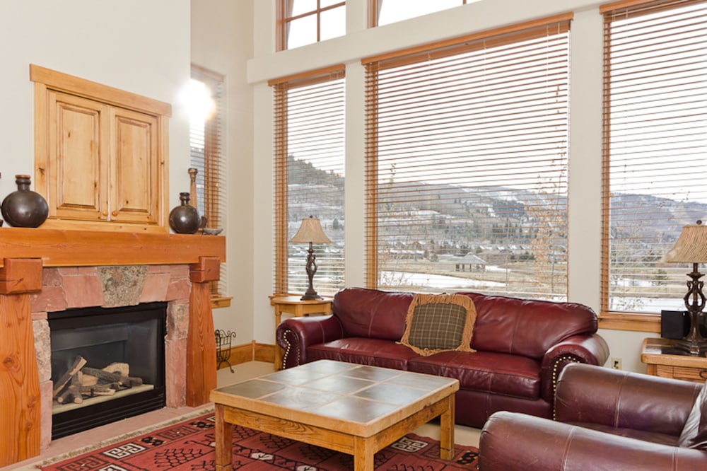 Lodges At Deer Valley 50/81