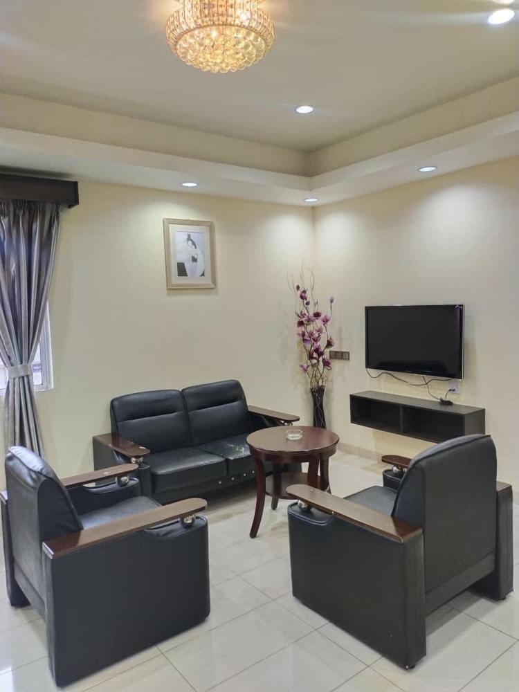 Hotel & Apartment Ambassador 3 15/17