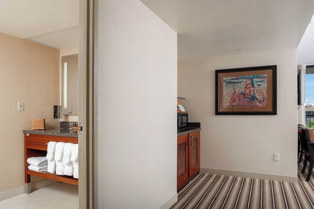 Maui Coast Hotel 71/71