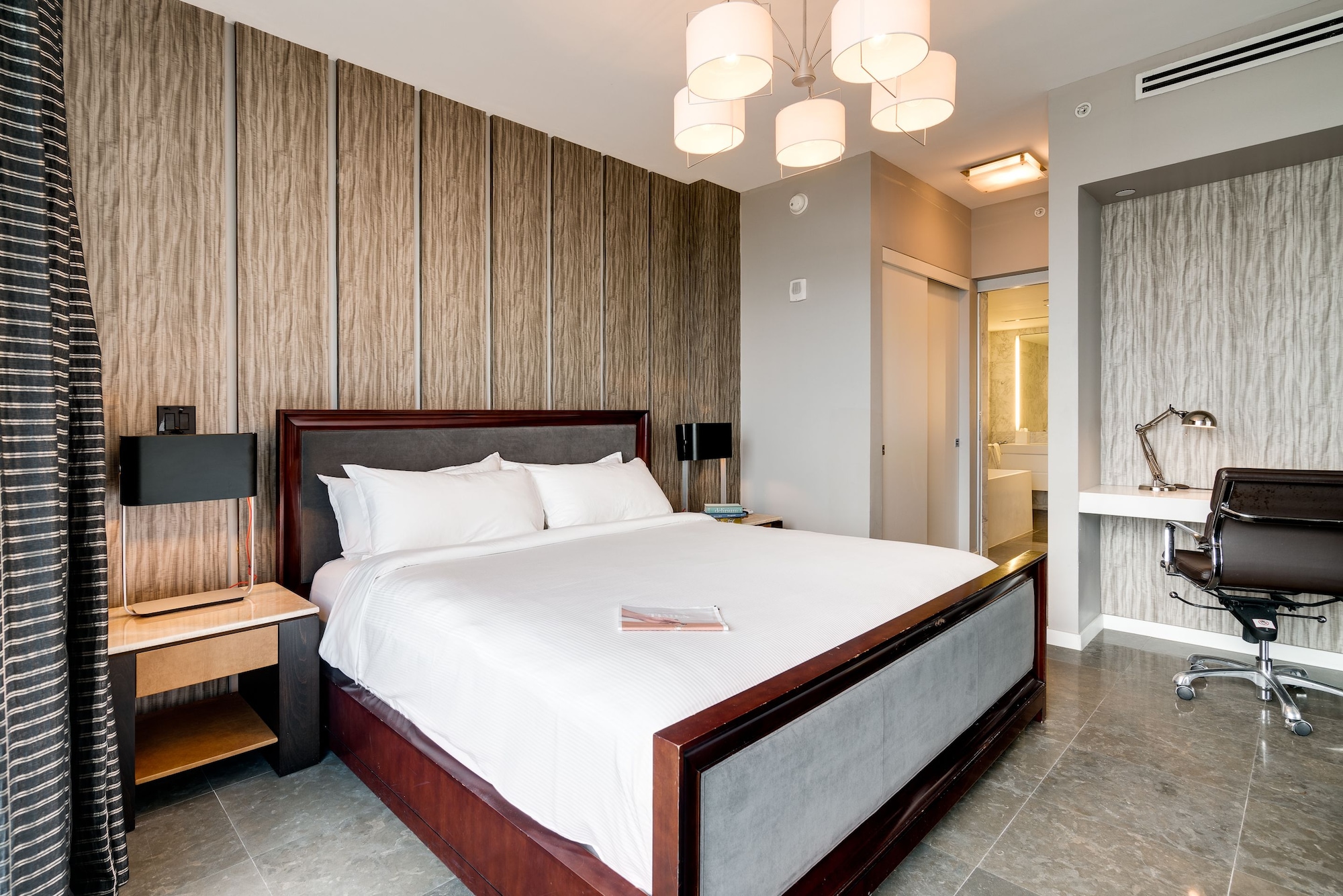 3 BEDROOMS, ROOF TOP, PENTHOUSE, TERRACE