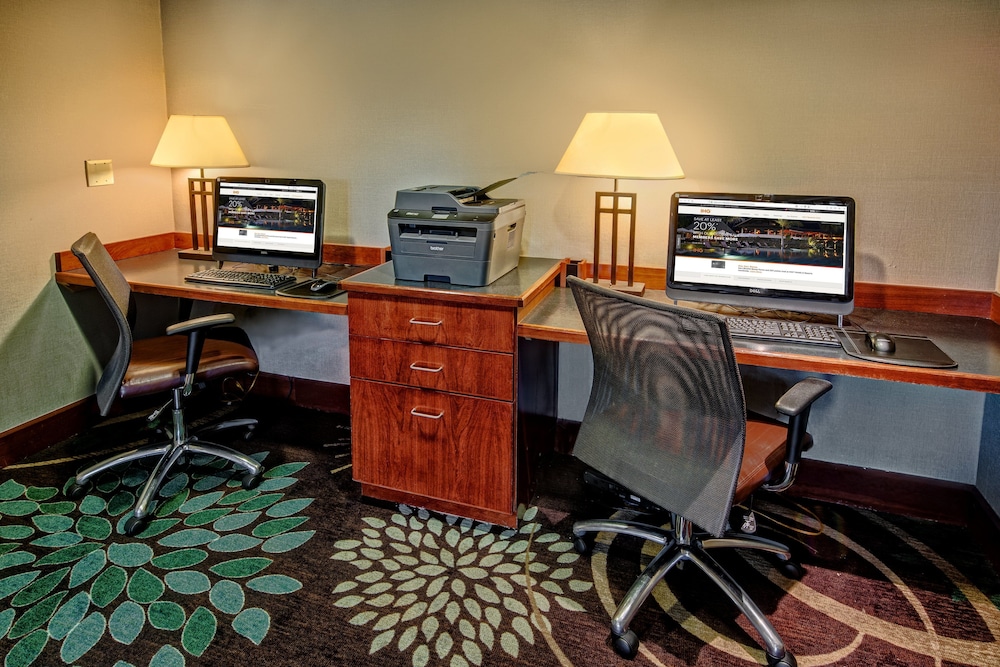Staybridge Suites Denver - Cherry Creek 51/60
