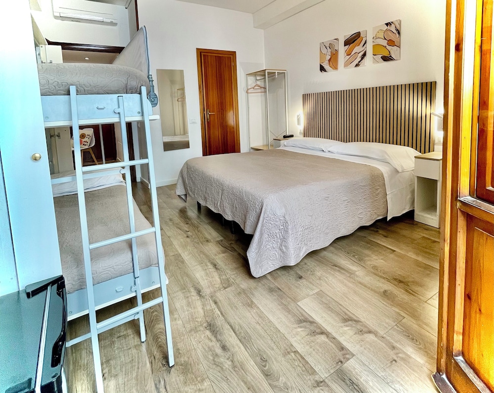 Hotel Sant Ercolano 26/50