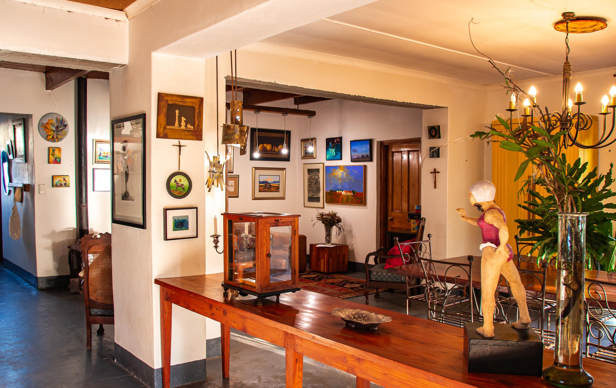 Ebonymoon Guest House & Studio 10/32