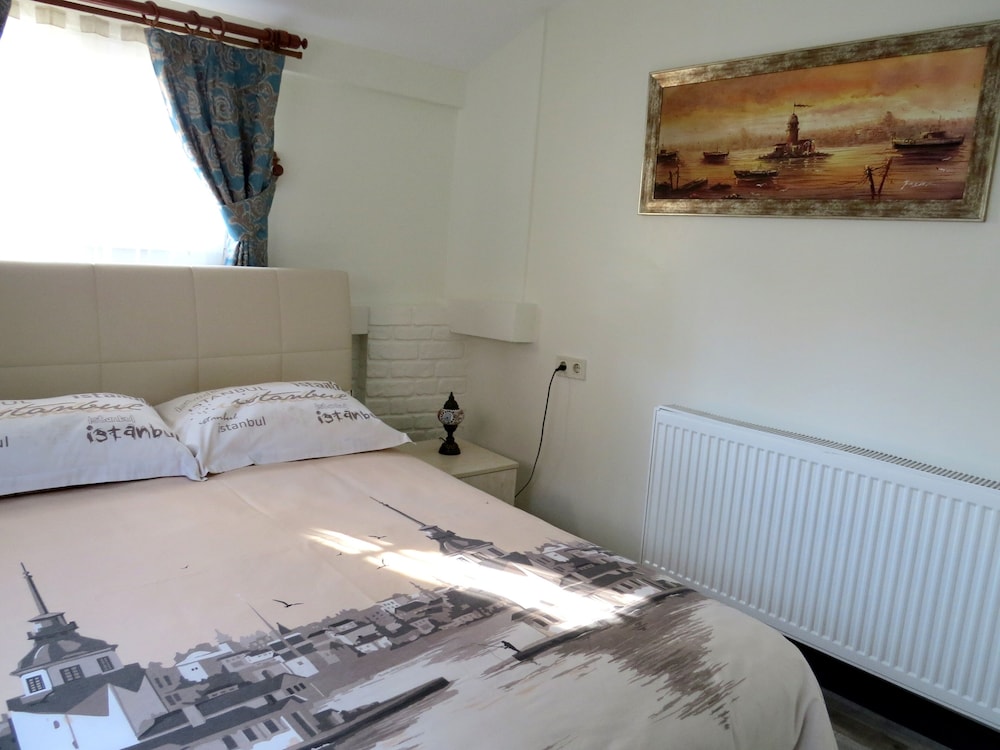 DELUXE, APARTMENT, TERRACE