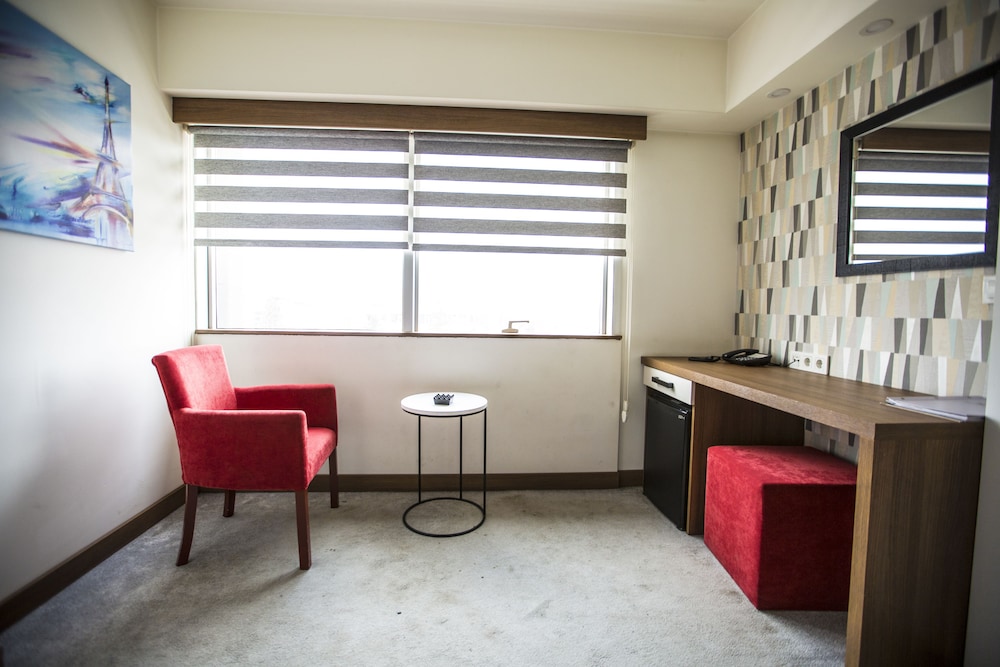 Rivada Otel 25/40