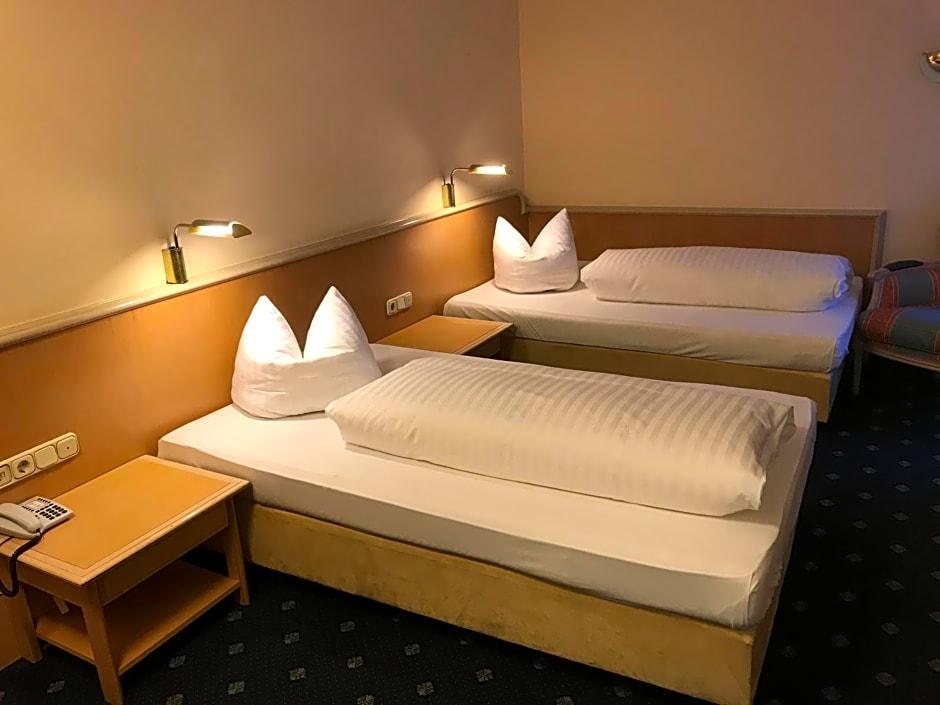Hotel Ambiente 8/26