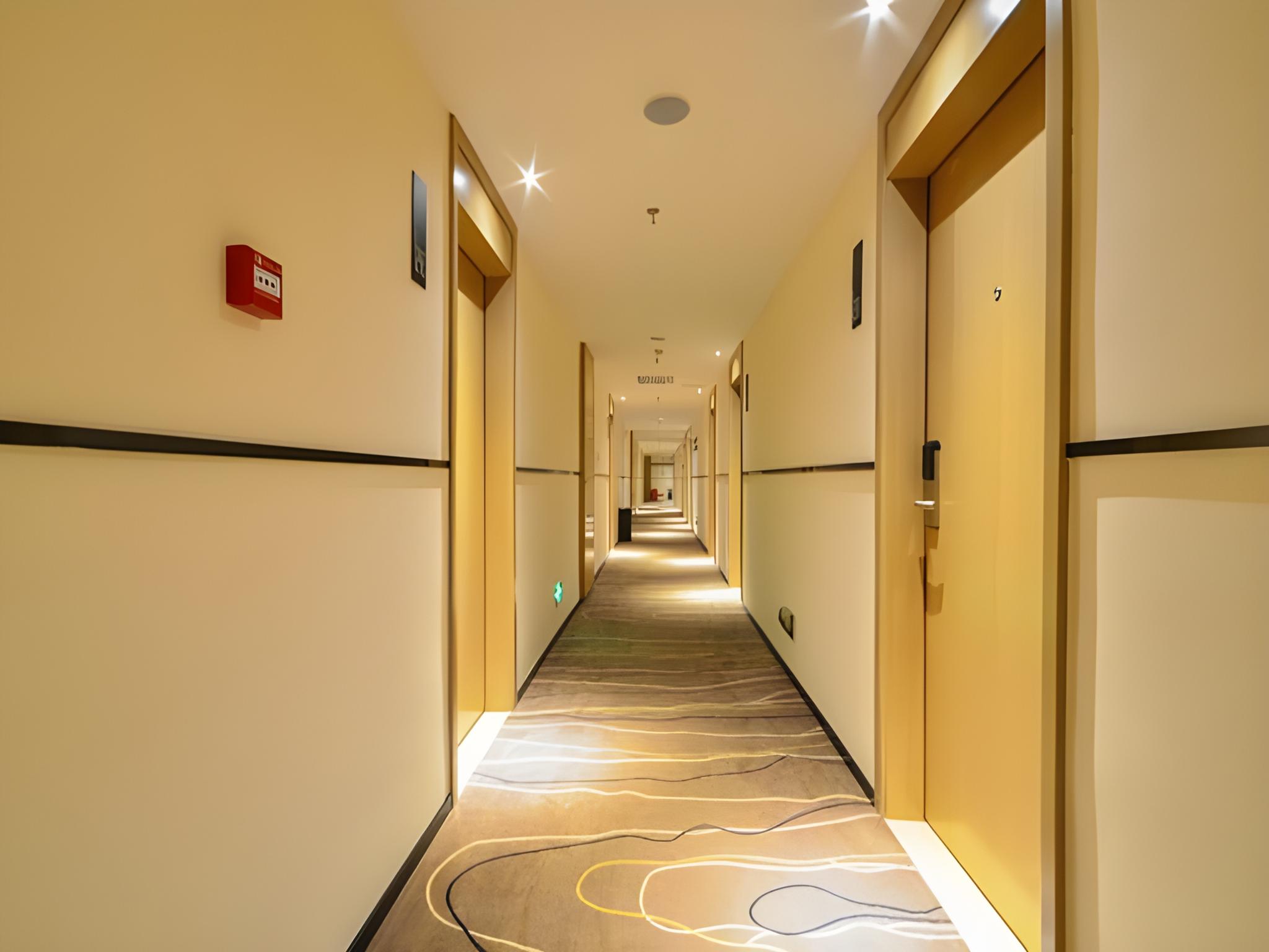 City Comfort Inn Enshi Jingang Baijia Plaza 17/44