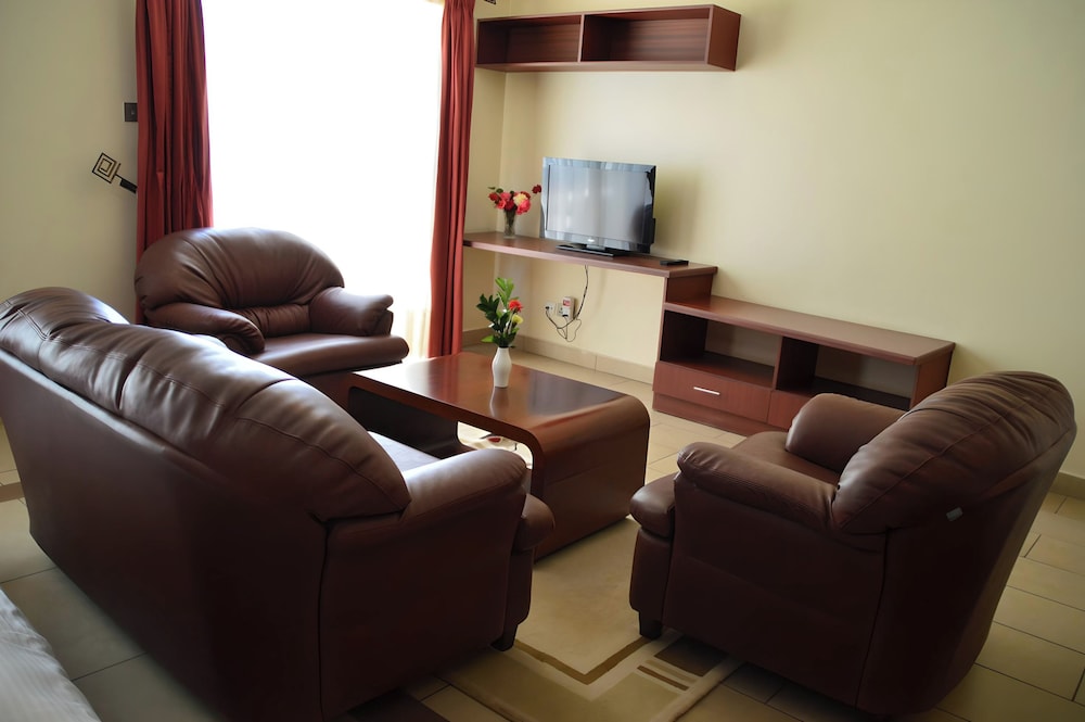 Norfolk Towers Serviced Apartments 8/22