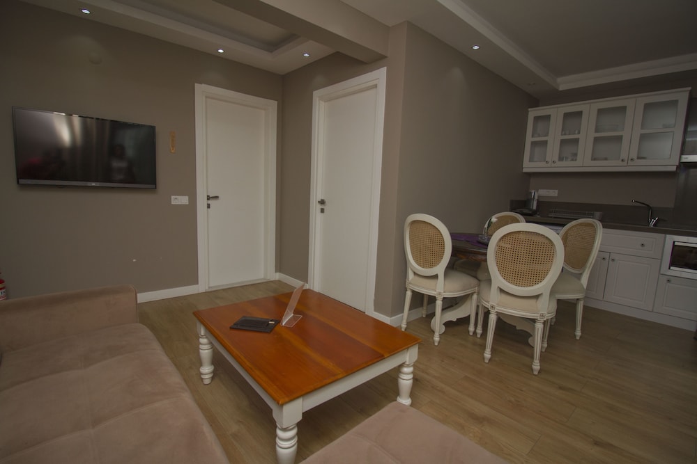 Cayir Cimen Tatil Evleri 37/65